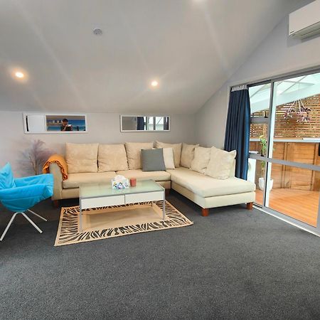 Welcome To Howick Auckland Luaran gambar